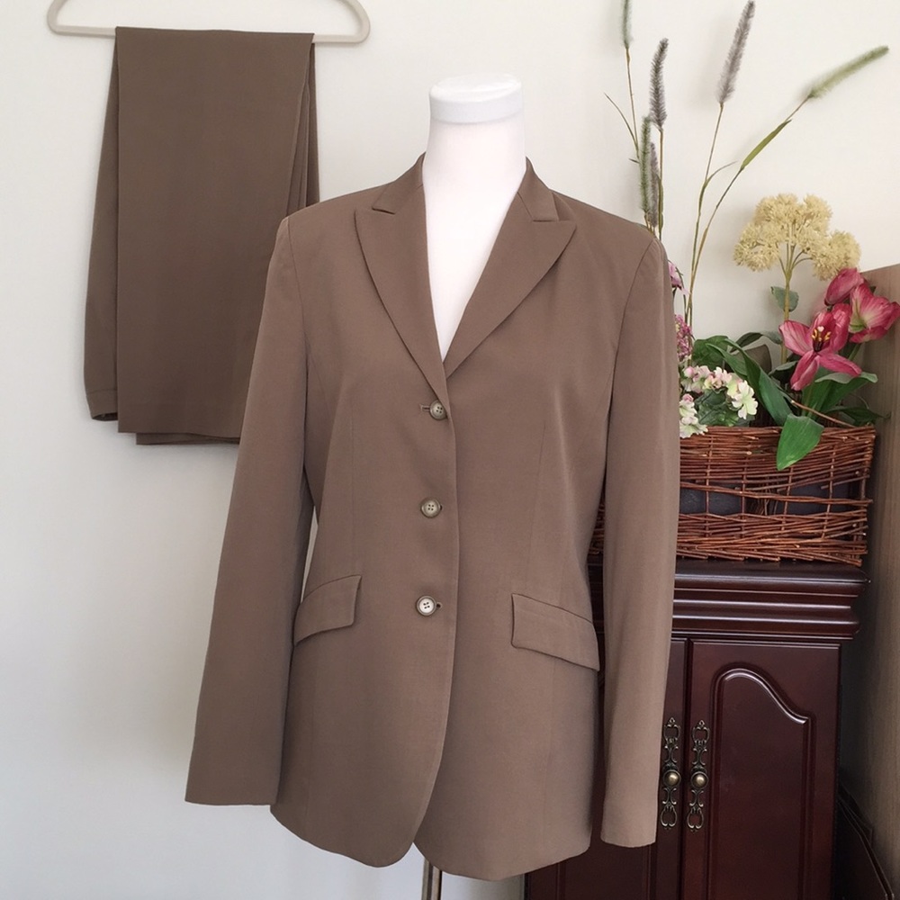 Vintage Talbots All-Wool Pantsuit Size 8 Long Brown | Made in Japan